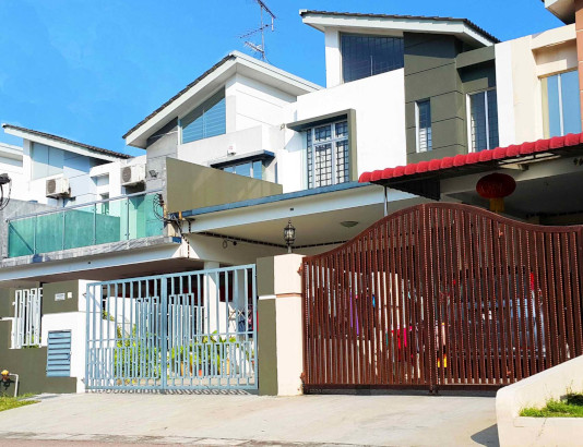 Dillenia Homestay Exterior View 1